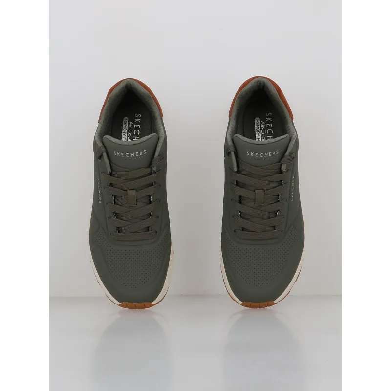 Baskets uno suited on air kaki homme - Skechers | wimod