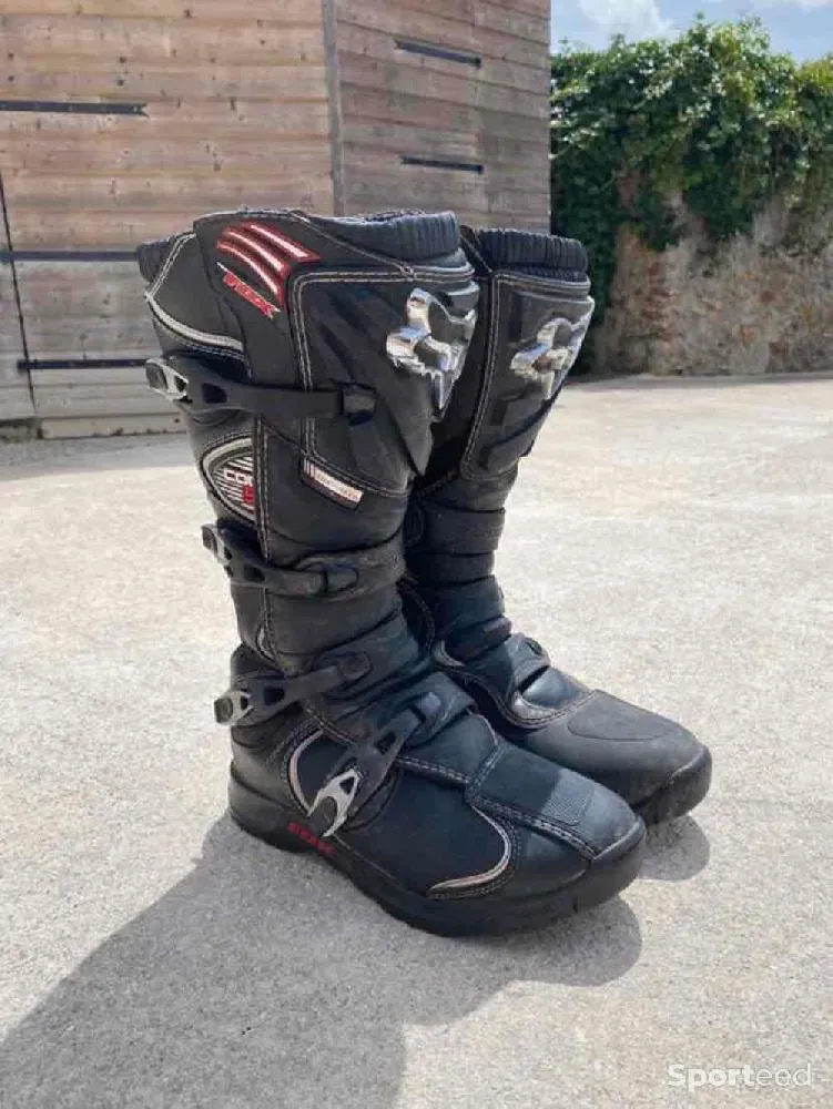 Bottes de moto Fox  d'occasion Ajouté le : 03/10/2023