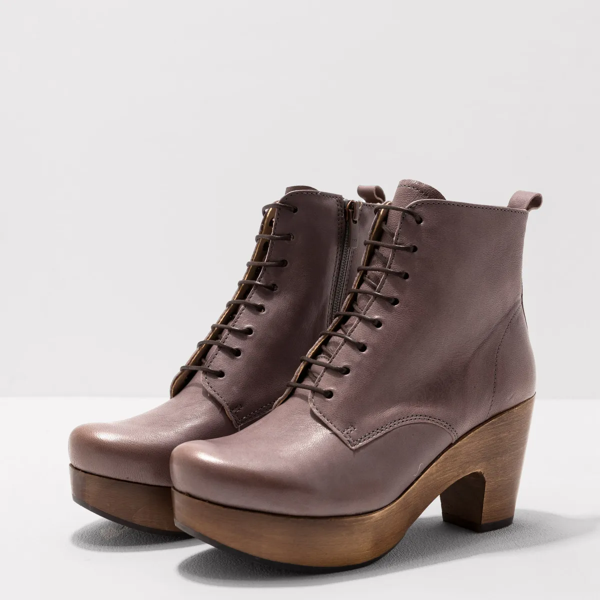 Bottines à lacets et talon plateforme - Taupe