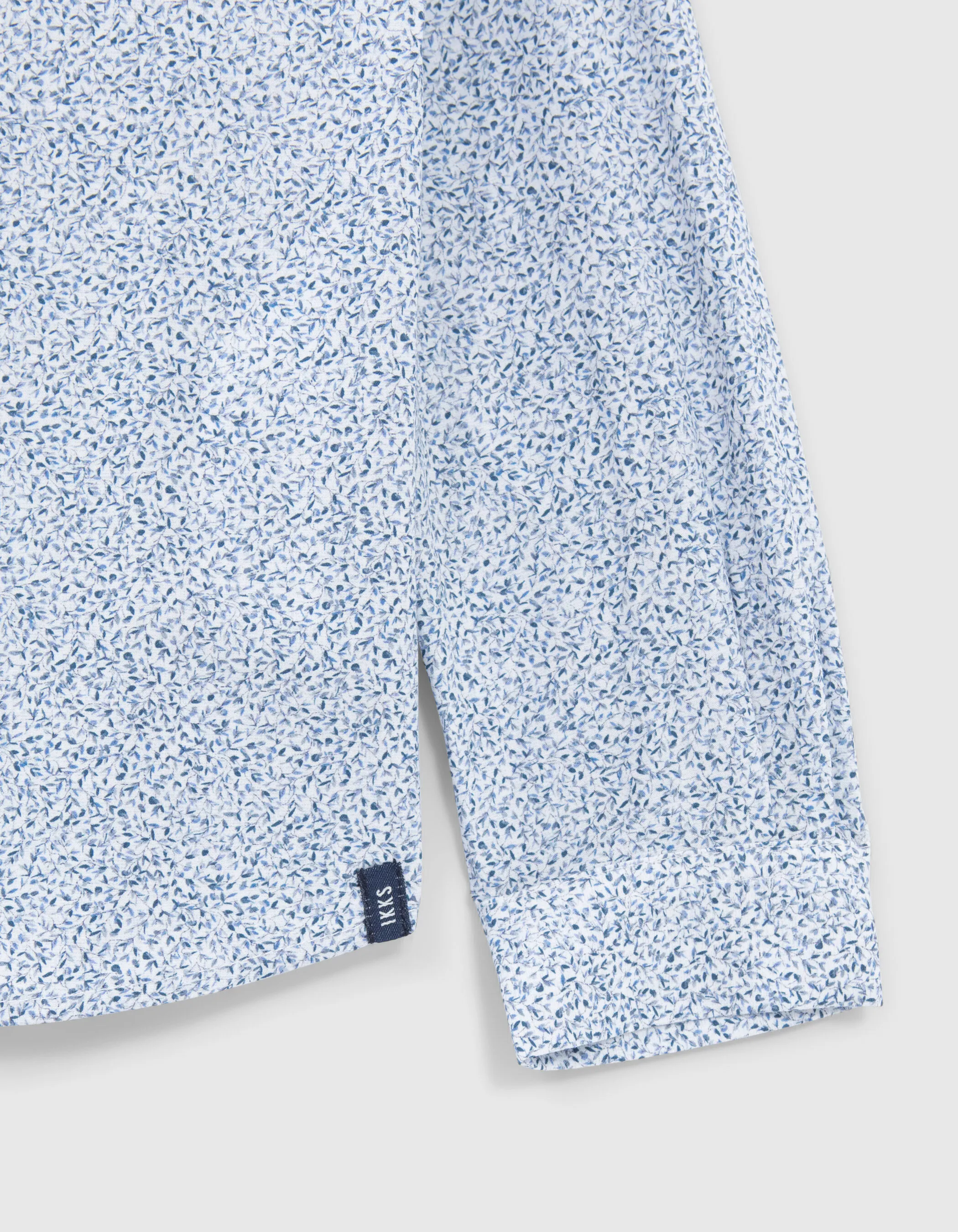 Chemise bleue imprimé feuilles minimalistes garçon