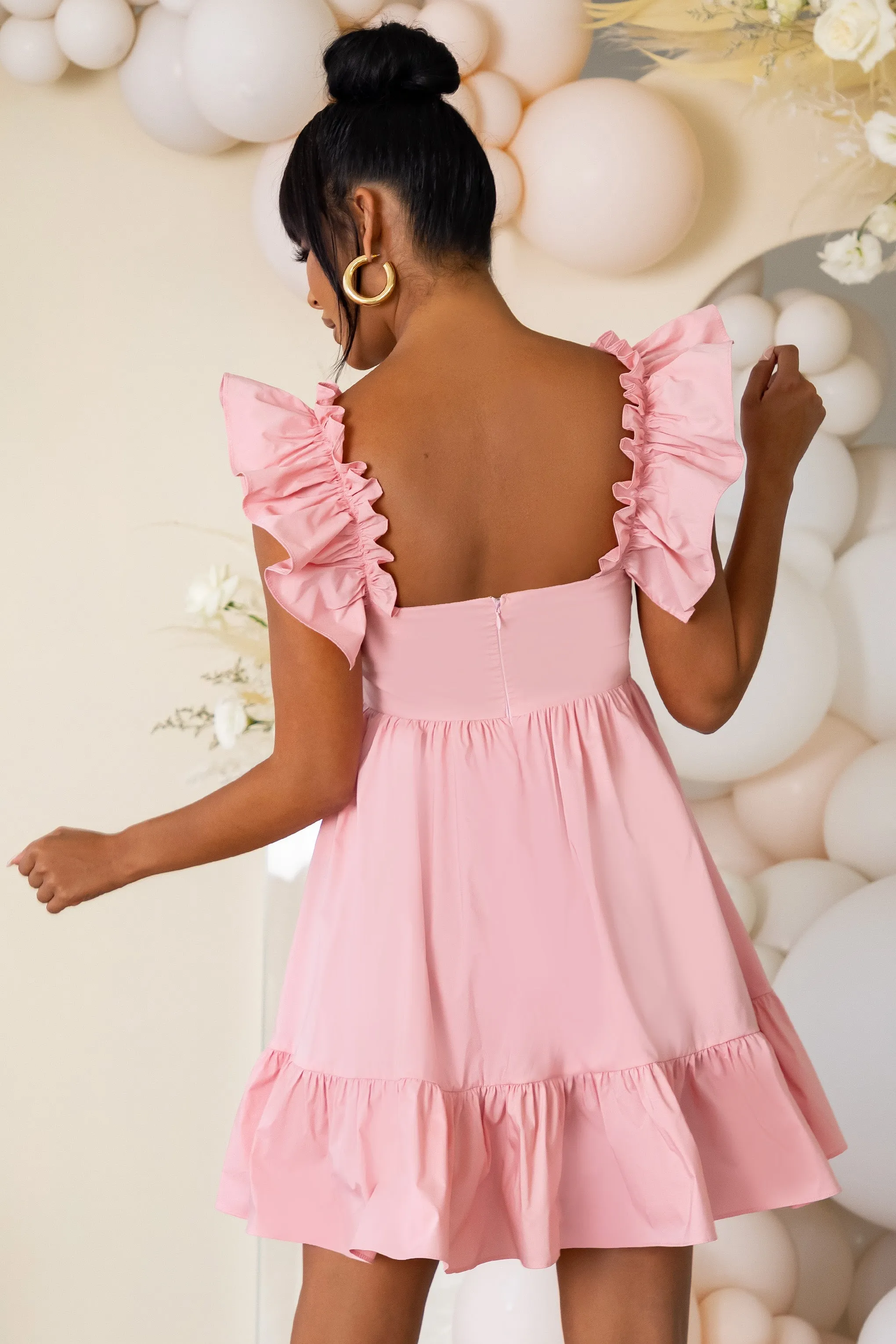 Dolly Daze | Mini-robe babydoll de grossesse rose a manches volantees