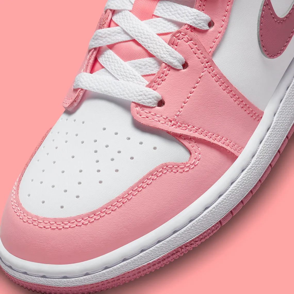 Jordan 1 Mid Valentine's Day (2023)