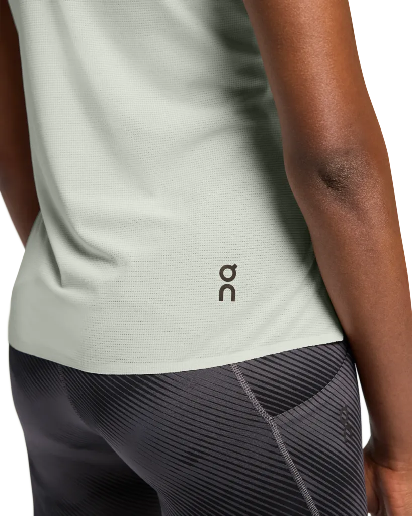 ON RUNNING PERFORMANCE TANK FEMME COBBLE | GLACIER