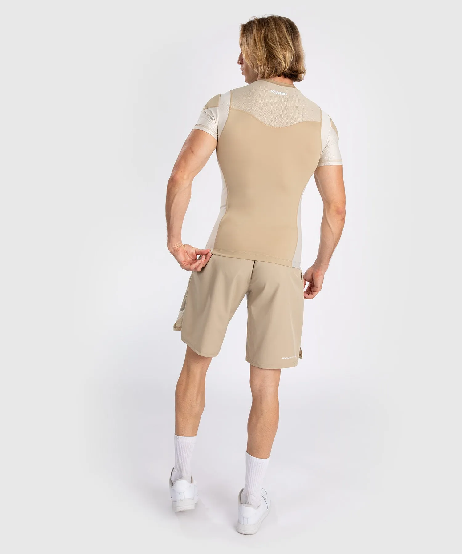 Rashguard À Manches Courtes pour Hommes Venum Tempest - Beige/Sable