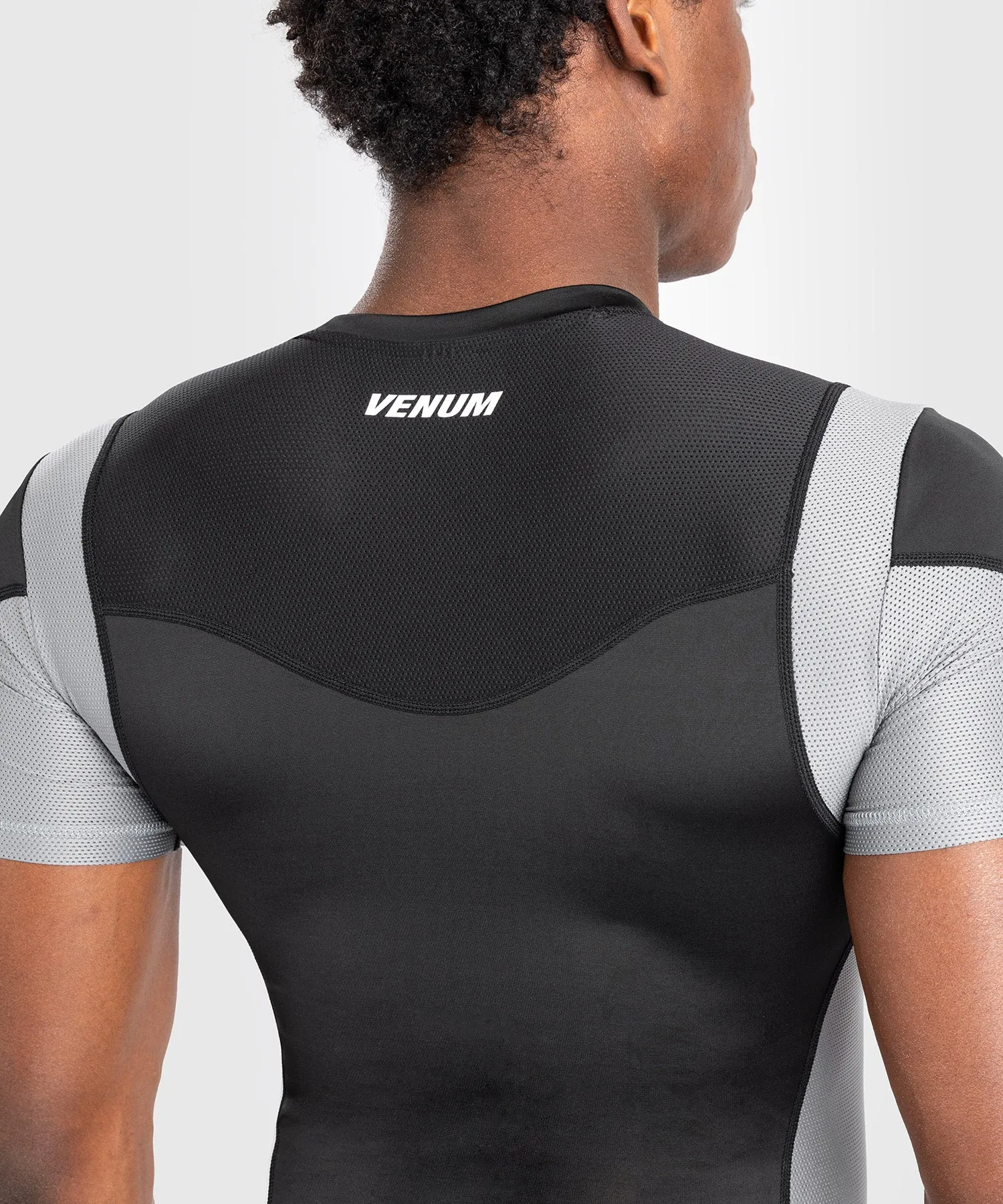 Rashguard À Manches Courtes pour Hommes Venum Tempest - Noir/Gris