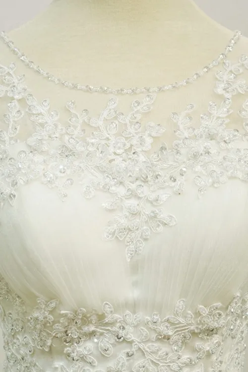 Robe de mariée dentelle blanche bustier avec bretelles détachables