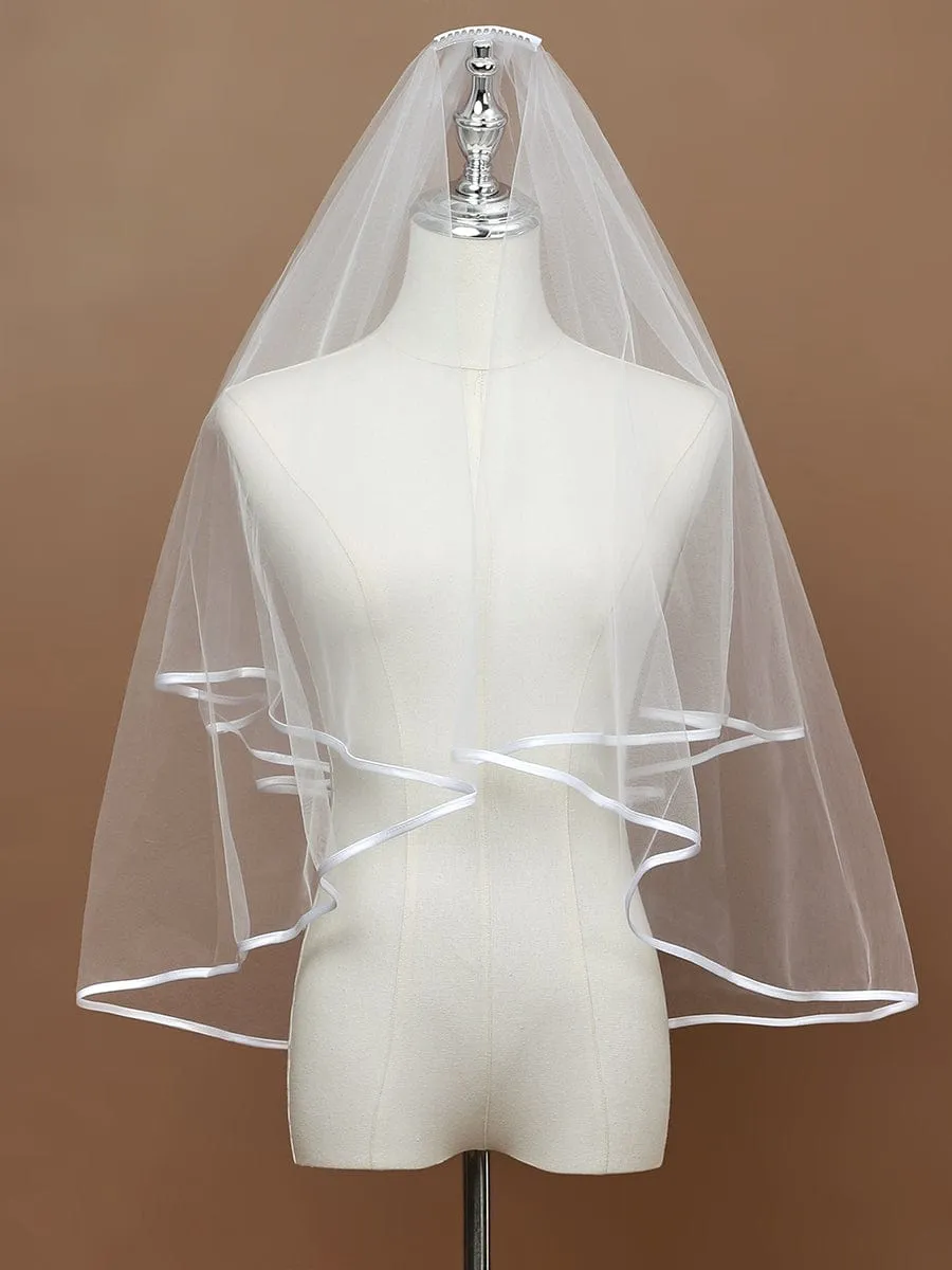 Voile de mariée courte minimaliste avec bordures